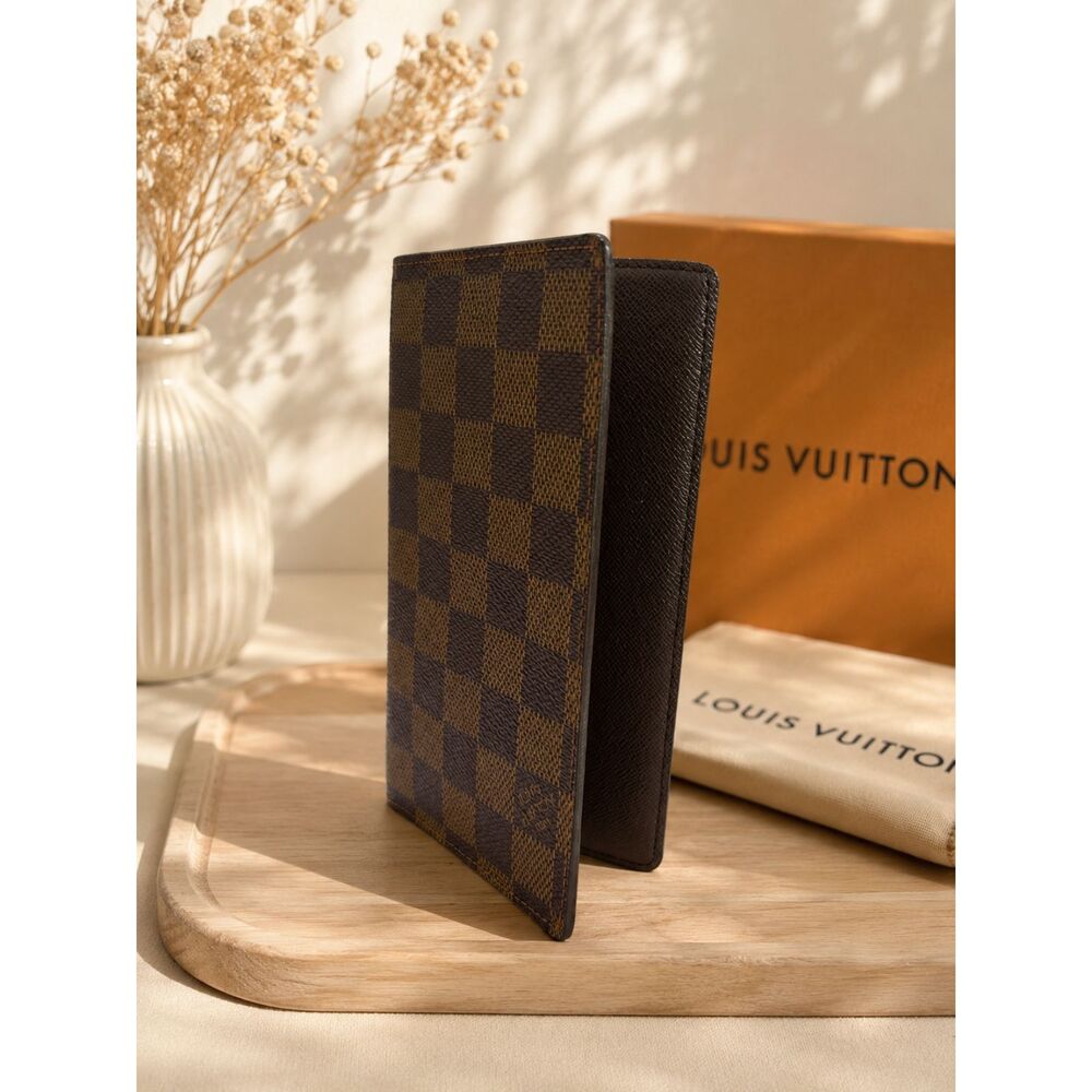Authentic Louis Vuitton Damier Ebene Bi-fold wallet / Passport Holder